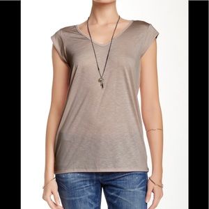 CLEARANCE! Nordstrom Valette V neck tee NWT